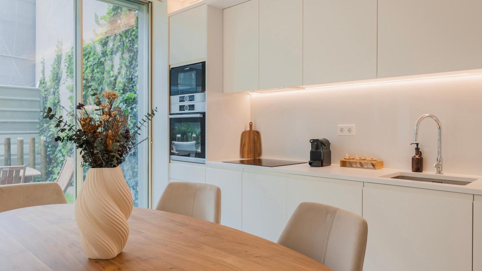 Apartment Jardins Da Gloria Charming Living By Lovelystay Lissabon