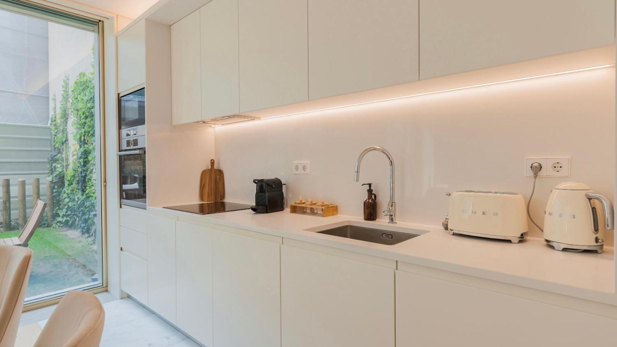 Apartment Jardins Da Gloria Charming Living By Lovelystay