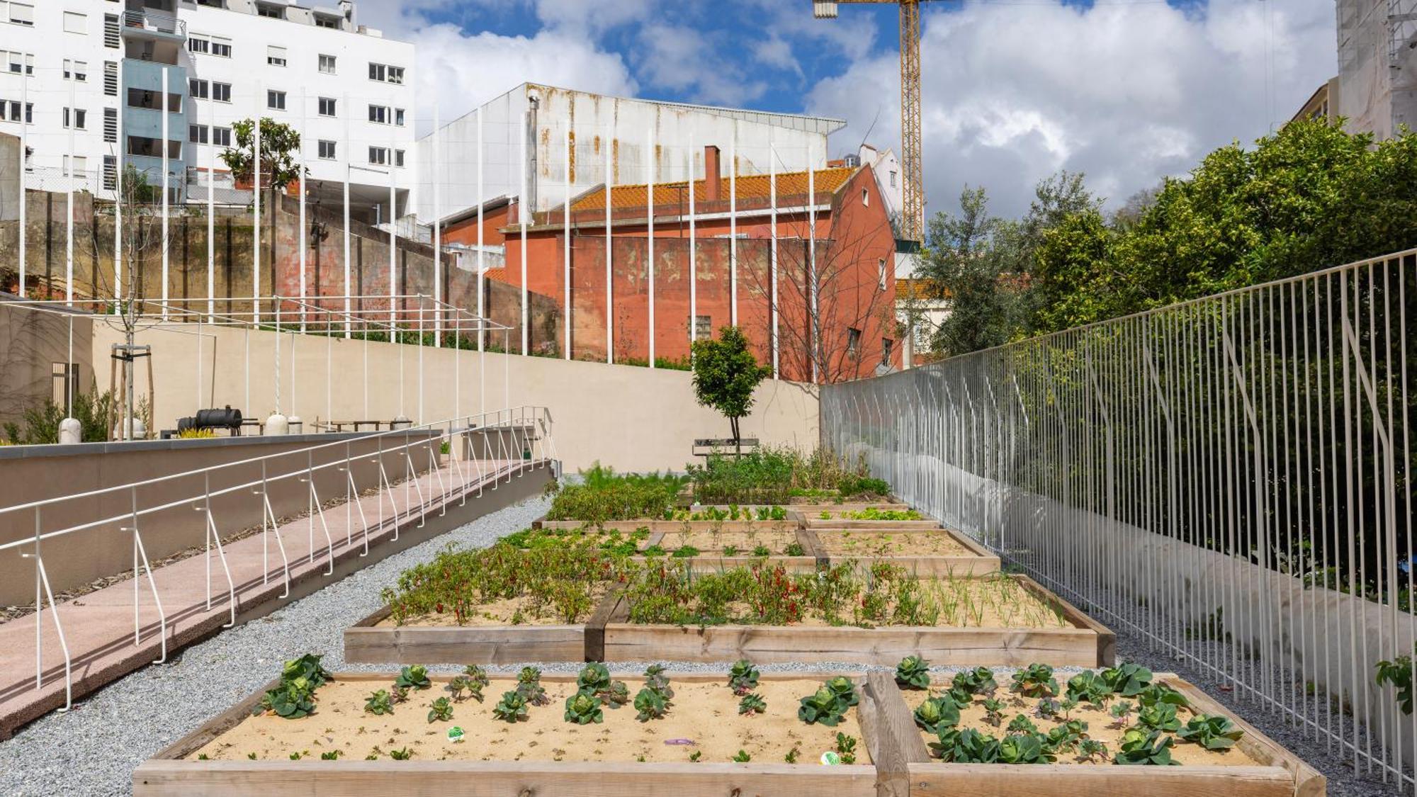 Apartment Jardins Da Gloria Charming Living By Lovelystay *